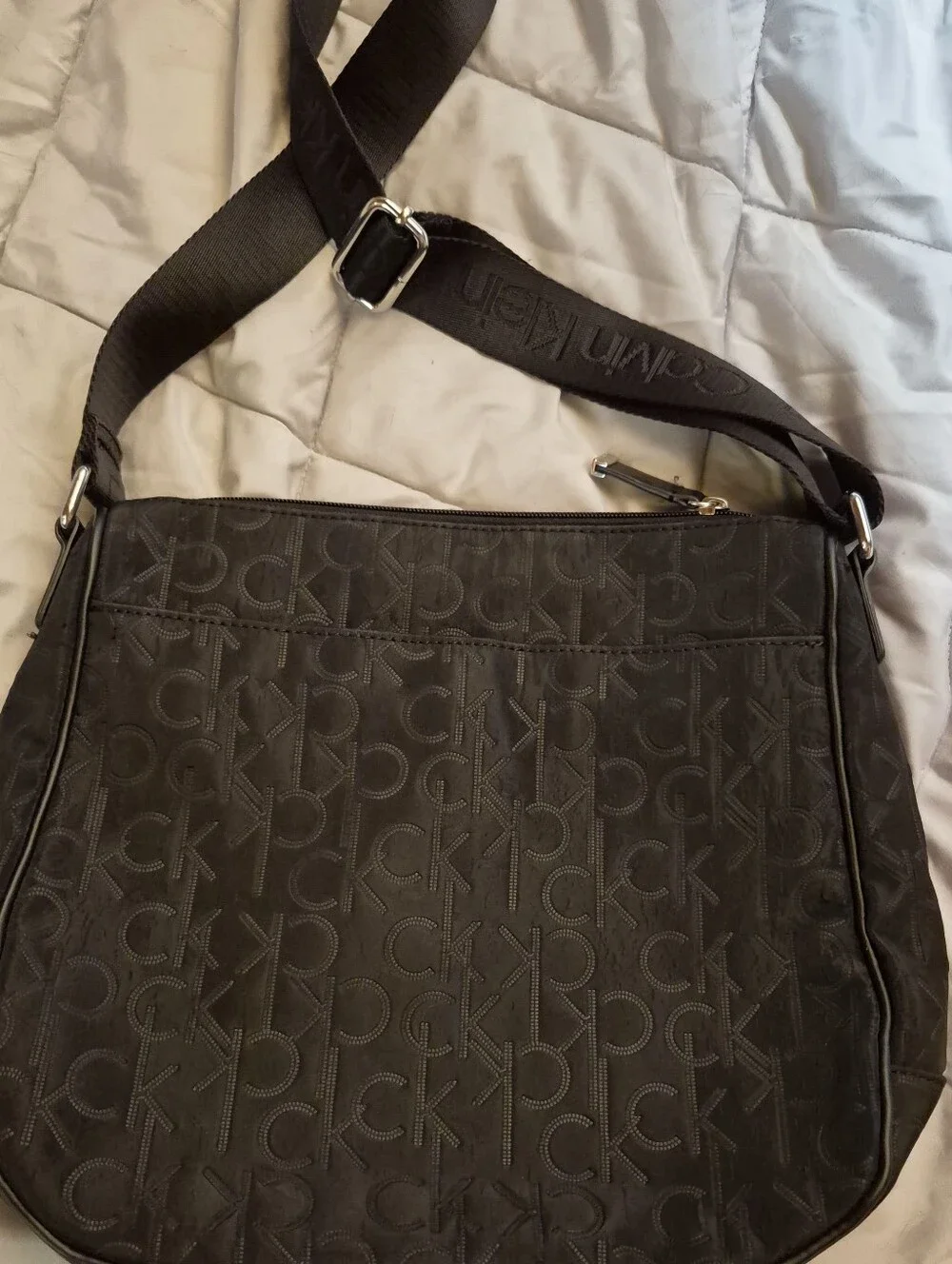 Calvin Klein Black Logo Messenger Bag w/Branded Strap. Like New.
